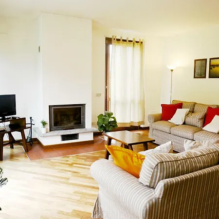 Casa Lory With Private Garden Lägenhet *